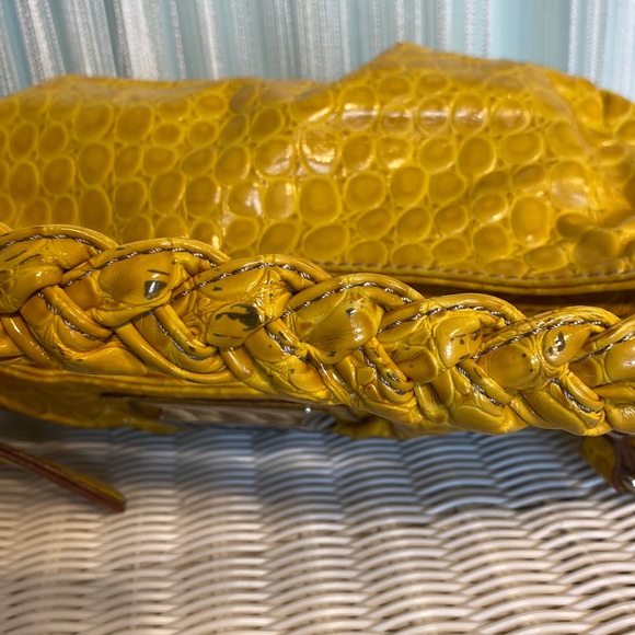 Yellow Guess Shoulder Bag NWT - Picture 15 of 17